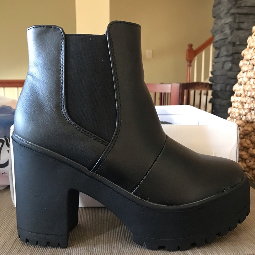 Black chunky heel boots